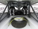 2014-Land-Rover-Defender-Challenge-cargo-space-610x457.jpg