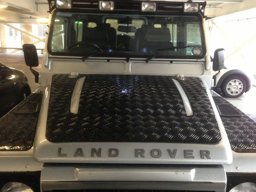 defender puma bonnet chequer plate