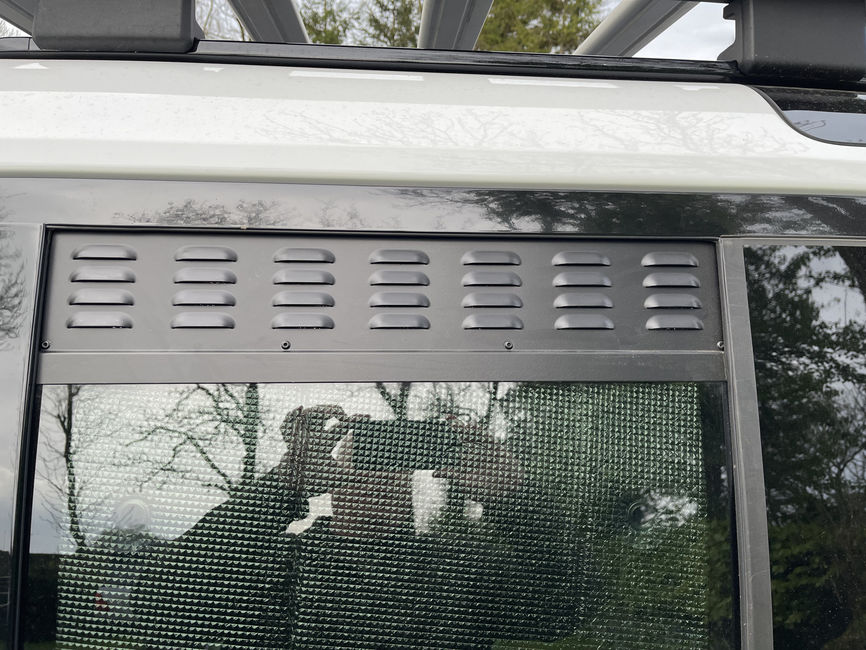 DEFENDER2.NET - View topic - New Land Rover Defender 110 Window Vents ...