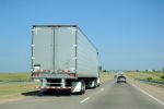 underride-guard-on-semi-trucks-519312bbce6b4fc2.jpg