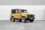 land-rover-defender-suv-97085ab6f39d.jpg